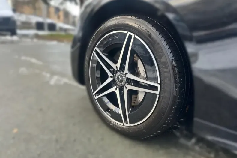 Mercedes-Benz C 300 din 2024 cu 21.546 km - oferta MER172542 - foto 9