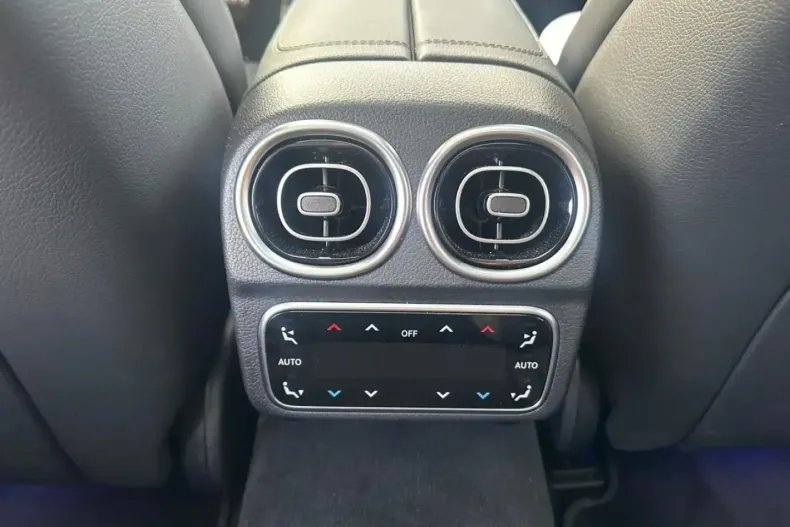 Mercedes-Benz C 300 din 2024 cu 21.546 km - oferta MER172542 - foto 20