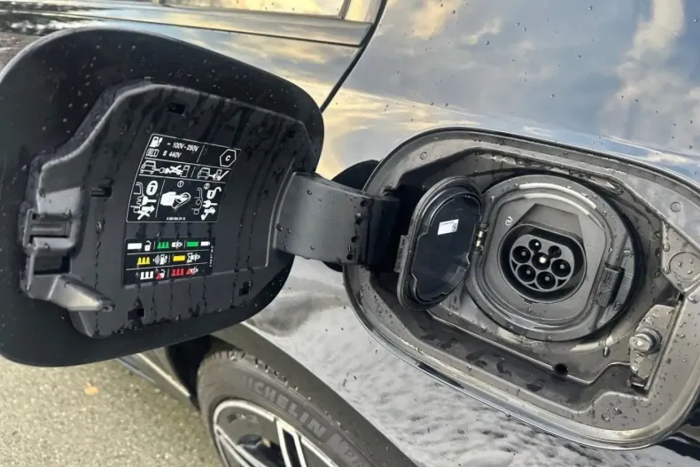 Mercedes-Benz C 300 din 2024 cu 21.546 km - oferta MER172542 - foto 22