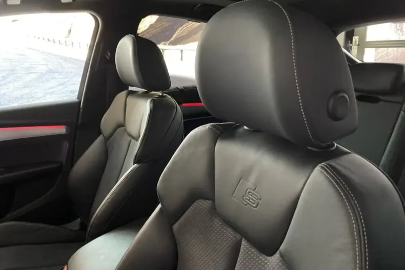 Audi Q5 din 2023 cu 45.605 km - oferta AUD172546 - foto 6