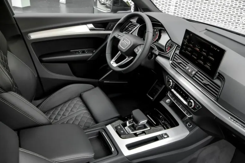 Audi Q5 din 2024 cu 11.380 km - oferta AUD172551 - foto 3