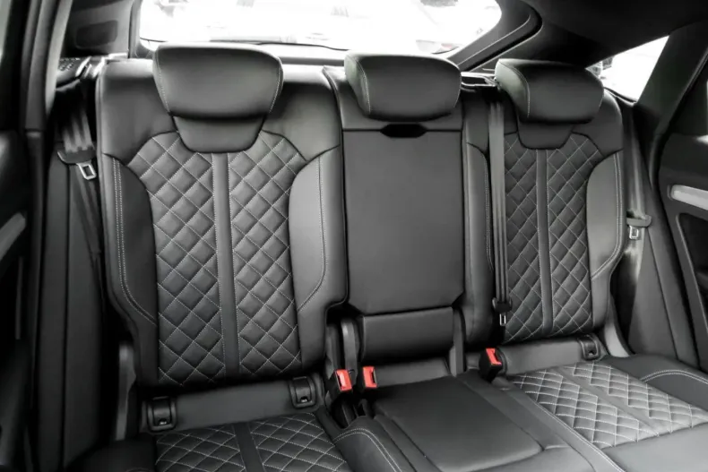 Audi Q5 din 2024 cu 11.380 km - oferta AUD172551 - foto 5