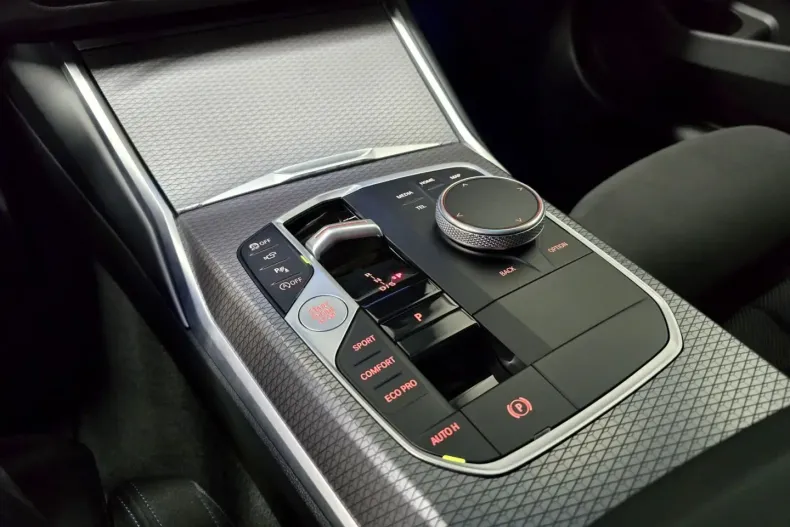 BMW 320 din 2024 cu 24.900 km - oferta BMW172555 - foto 17