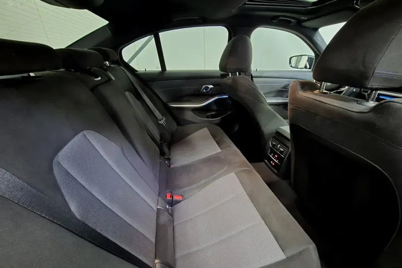 BMW 320 din 2024 cu 24.900 km - oferta BMW172555 - foto 20