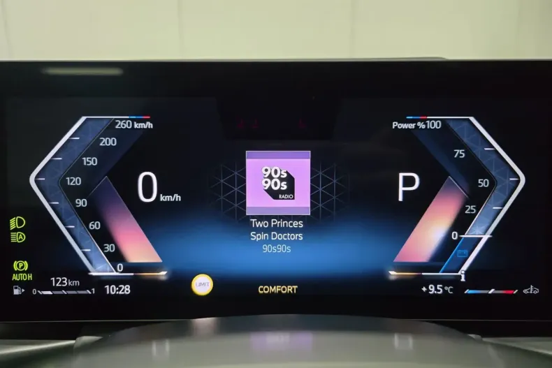 BMW 320 din 2024 cu 24.900 km - oferta BMW172555 - foto 44