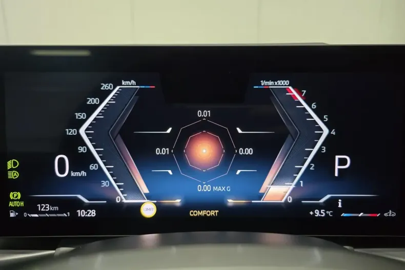 BMW 320 din 2024 cu 24.900 km - oferta BMW172555 - foto 45