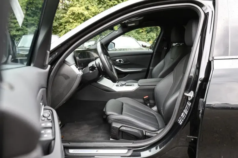 BMW 320 din 2024 cu 18.318 km - oferta BMW172560 - foto 11