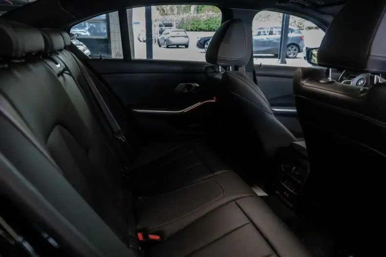 BMW 320 din 2024 cu 14.398 km - oferta BMW172561 - foto 8