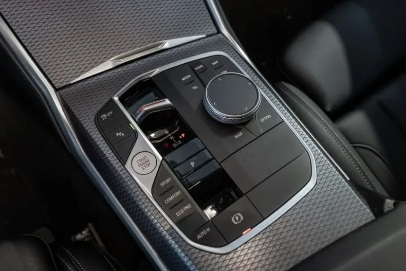 BMW 320 din 2024 cu 14.398 km - oferta BMW172561 - foto 17