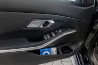 BMW 320 din 2024 cu 14.398 km - oferta BMW172561 - foto 23