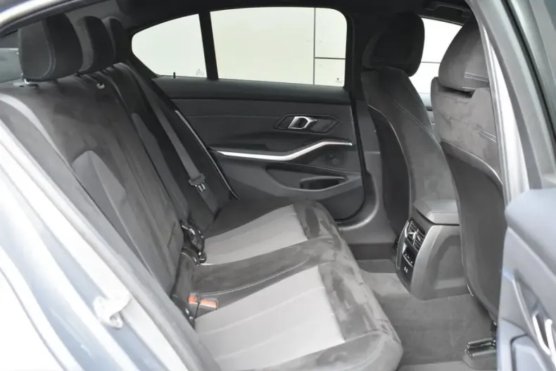 BMW 320 din 2025 cu 24.400 km - oferta BMW172564 - foto 17