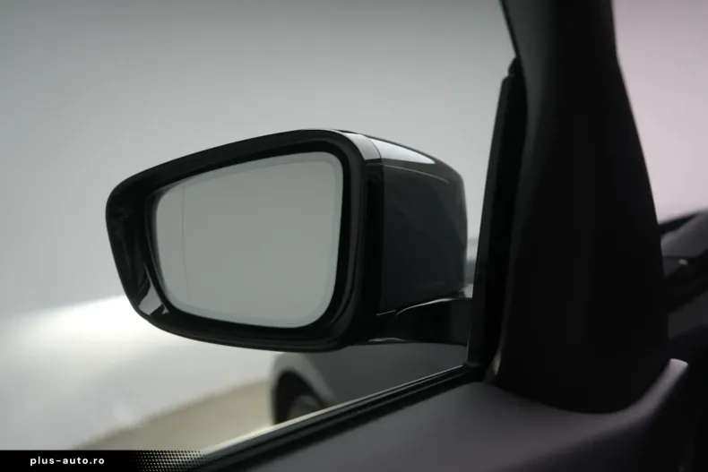 BMW 320 din 2024 cu 15.000 km - oferta BMW172565 - foto 30