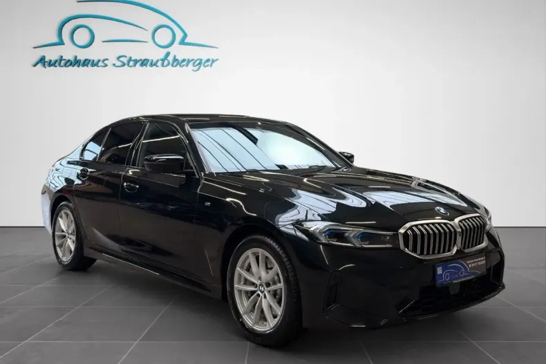 BMW 330 din 2025 cu 25.400 km - oferta BMW172567 - foto 1