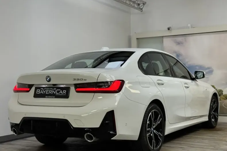 BMW 330 din 2024 cu 11.900 km - oferta BMW172568 - foto 6