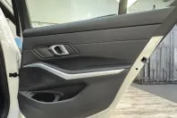 BMW 330 din 2024 cu 11.900 km - oferta BMW172568 - foto 29