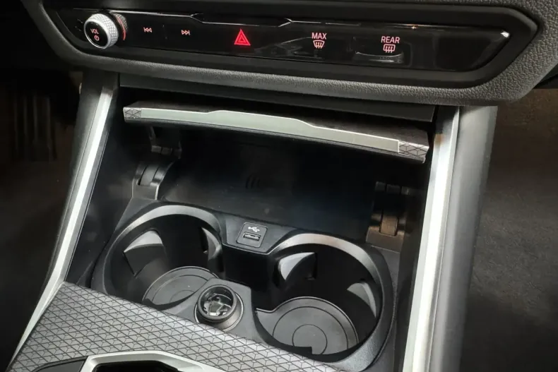 BMW 330 din 2024 cu 11.900 km - oferta BMW172568 - foto 32