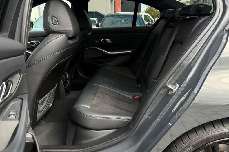 BMW 320 din 2024 cu 17.500 km - oferta BMW172569 - foto 23