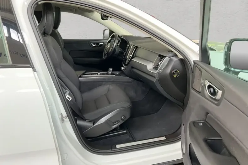 Volvo XC60 din 2021 cu 74.611 km - oferta VOL172570 - foto 18