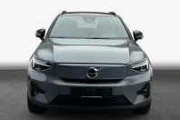 Volvo XC40 din 2022 cu 50.338 km - oferta VOL172571 - foto 3