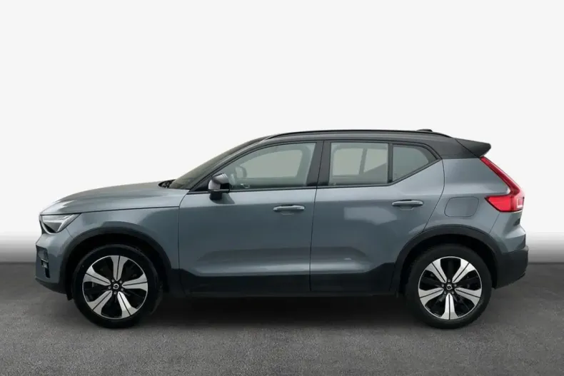 Volvo XC40 din 2022 cu 50.338 km - oferta VOL172571 - foto 4