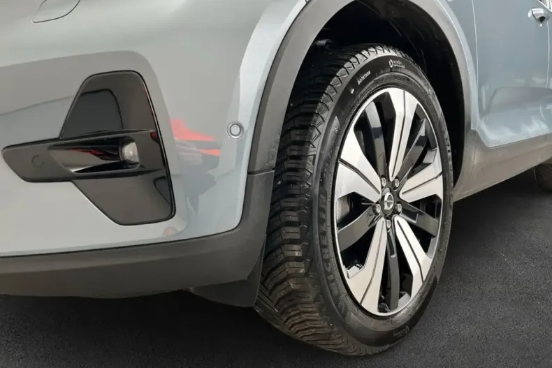 Volvo XC40 din 2022 cu 50.338 km - oferta VOL172571 - foto 6