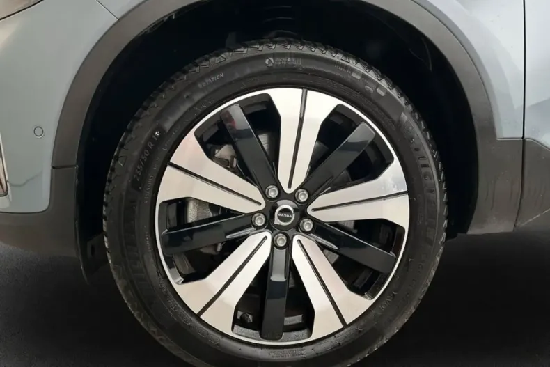 Volvo XC40 din 2022 cu 50.338 km - oferta VOL172571 - foto 7