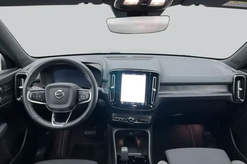 Volvo XC40 din 2022 cu 50.338 km - oferta VOL172571 - foto 14