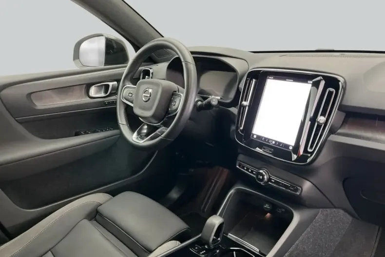 Volvo XC40 din 2022 cu 50.338 km - oferta VOL172571 - foto 16