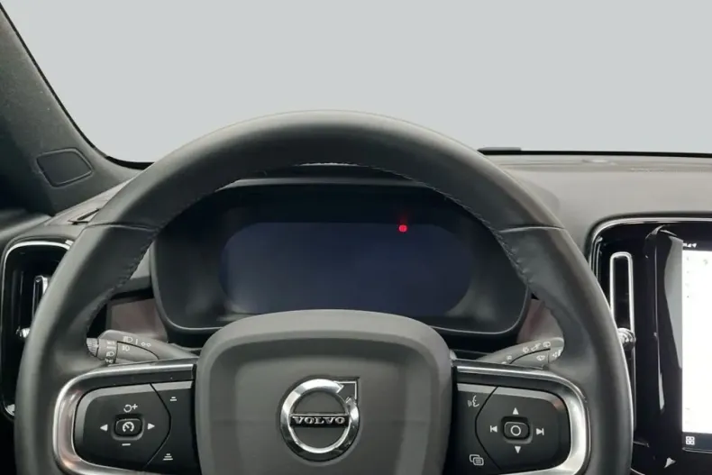 Volvo XC40 din 2022 cu 50.338 km - oferta VOL172571 - foto 18