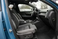 Volvo XC40 din 2022 cu 63.700 km - oferta VOL172572 - foto 4