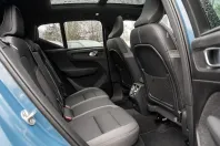 Volvo XC40 din 2022 cu 63.700 km - oferta VOL172572 - foto 6