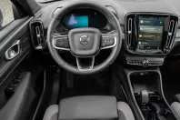 Volvo XC40 din 2022 cu 63.700 km - oferta VOL172572 - foto 9