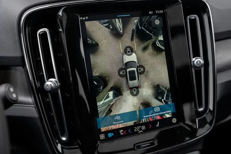 Volvo XC40 din 2022 cu 63.700 km - oferta VOL172572 - foto 13