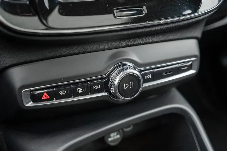 Volvo XC40 din 2022 cu 63.700 km - oferta VOL172572 - foto 16