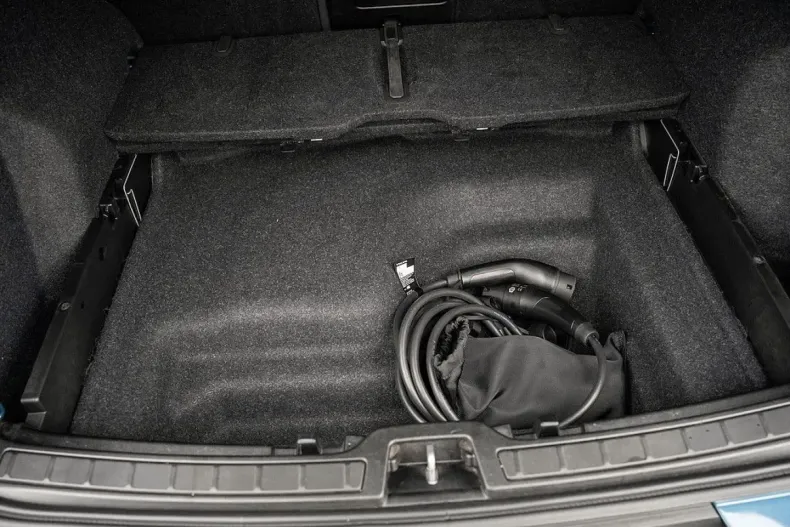 Volvo XC40 din 2022 cu 63.700 km - oferta VOL172572 - foto 26