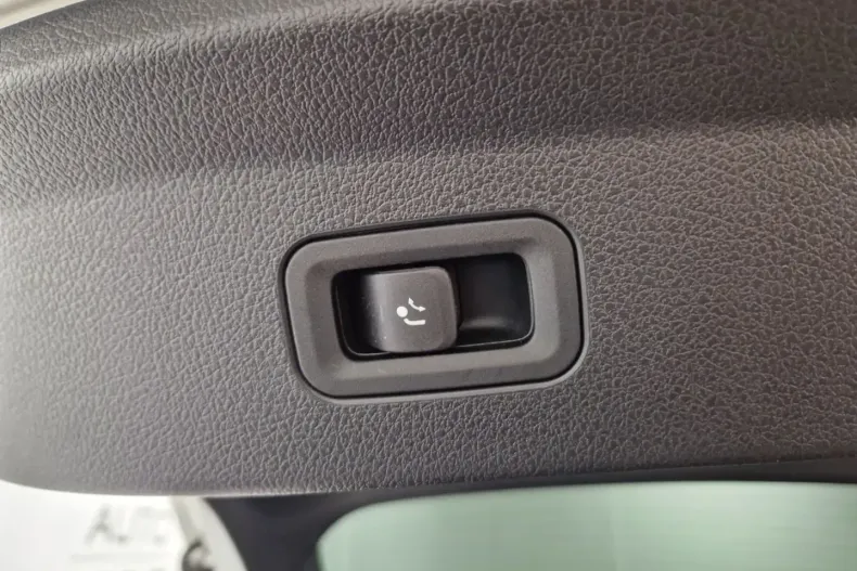 Mercedes-Benz GLE 400 din 2024 cu 27.550 km - oferta MER172578 - foto 14