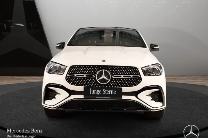 Mercedes-Benz GLE 450 din 2024 cu 6.957 km - oferta MER172579 - foto 3