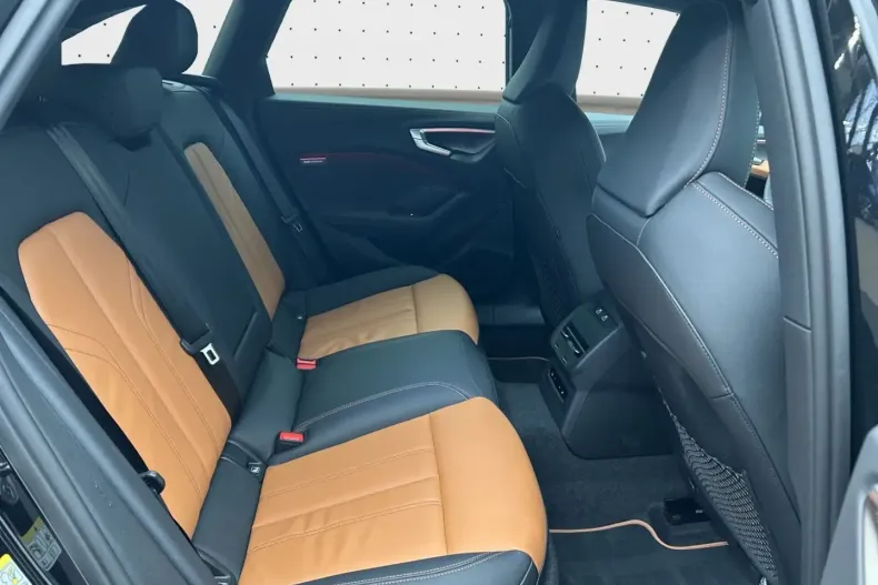 Audi A5 din 2024 cu 5.974 km - oferta AUD172581 - foto 17