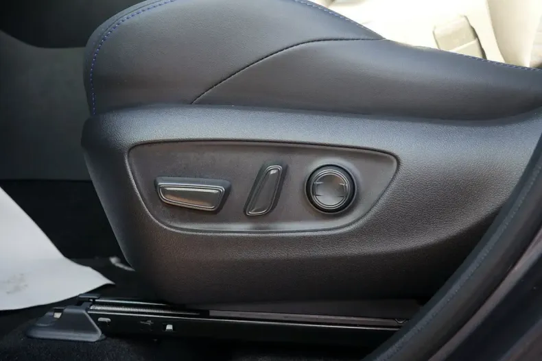 Toyota RAV4 din 2024 cu 17.887 km - oferta TOY172589 - foto 16