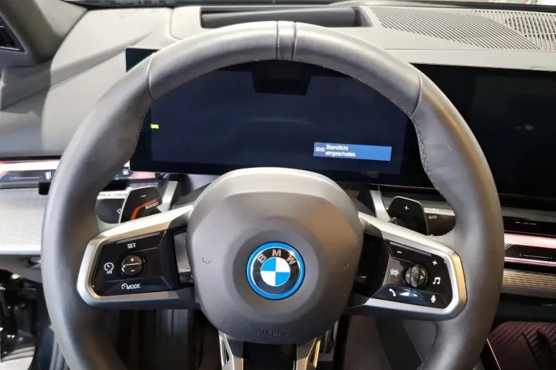 BMW 550 din 2024 cu 28.569 km - oferta BMW172596 - foto 13