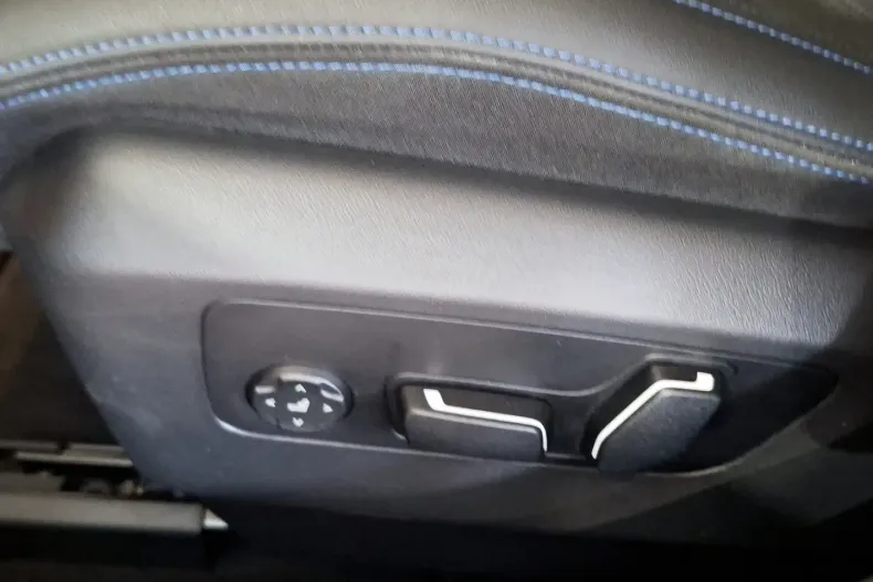 BMW 550 din 2024 cu 28.569 km - oferta BMW172596 - foto 20