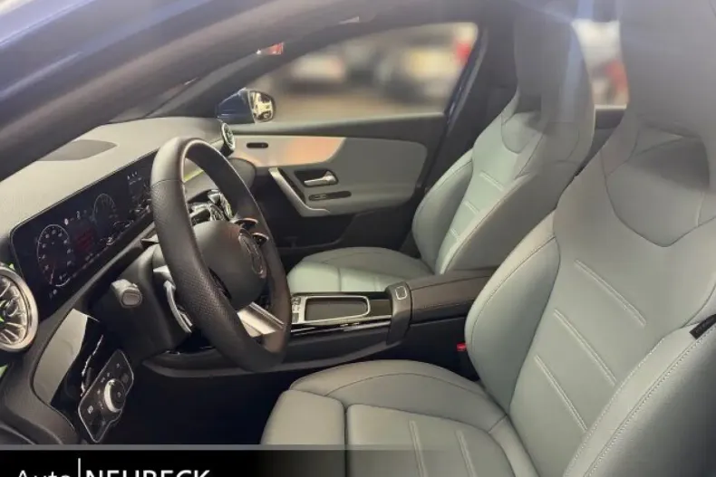 Mercedes-Benz A 250 din 2024 cu 11.750 km - oferta MER172598 - foto 3