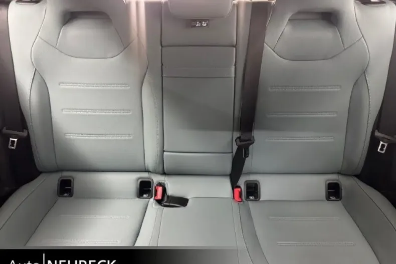 Mercedes-Benz A 250 din 2024 cu 11.750 km - oferta MER172598 - foto 15