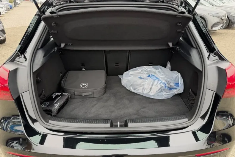 Mercedes-Benz A 250 din 2024 cu 6.744 km - oferta MER172602 - foto 19