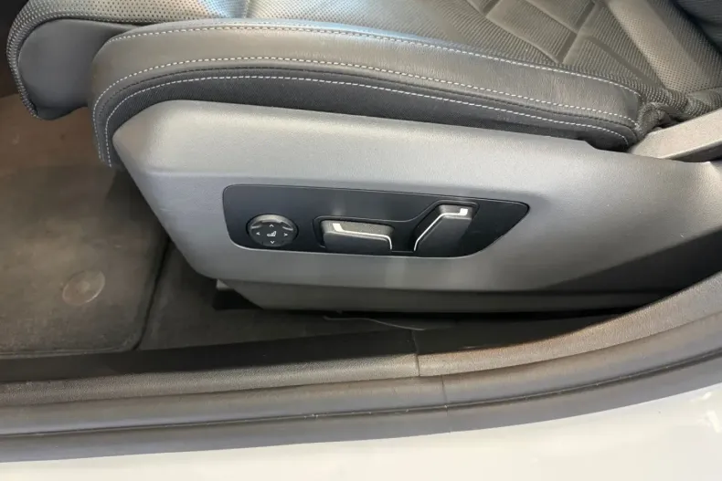 BMW 540 din 2025 cu 17.993 km - oferta BMW172606 - foto 14