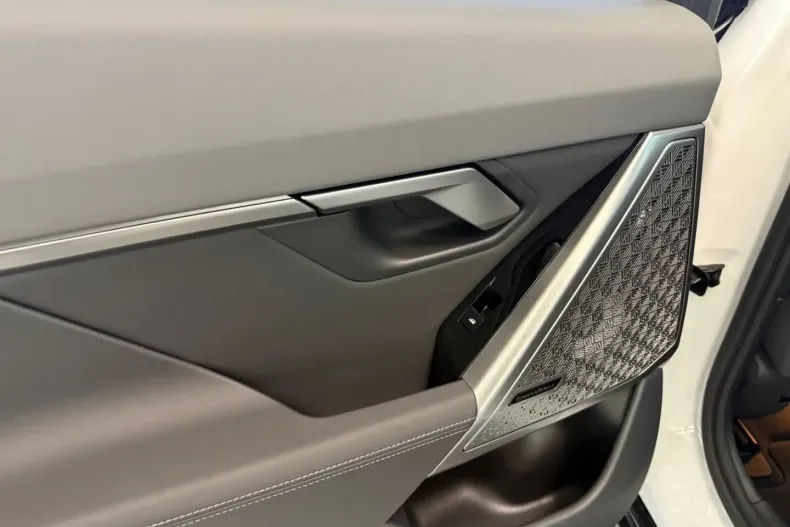 BMW 540 din 2025 cu 17.993 km - oferta BMW172606 - foto 17