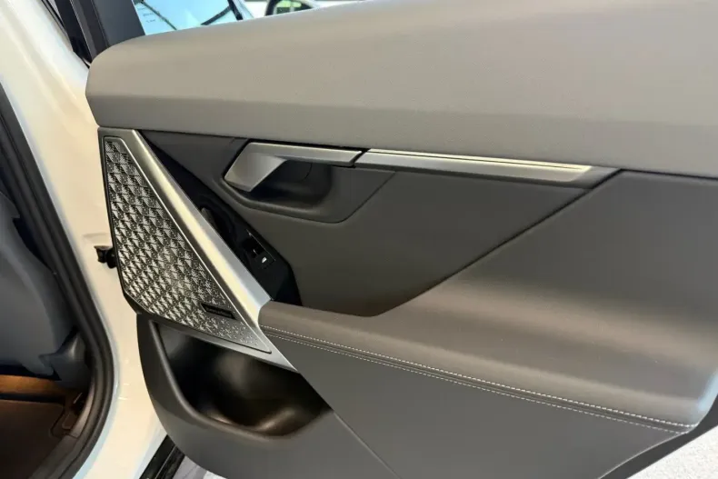 BMW 540 din 2025 cu 17.993 km - oferta BMW172606 - foto 24