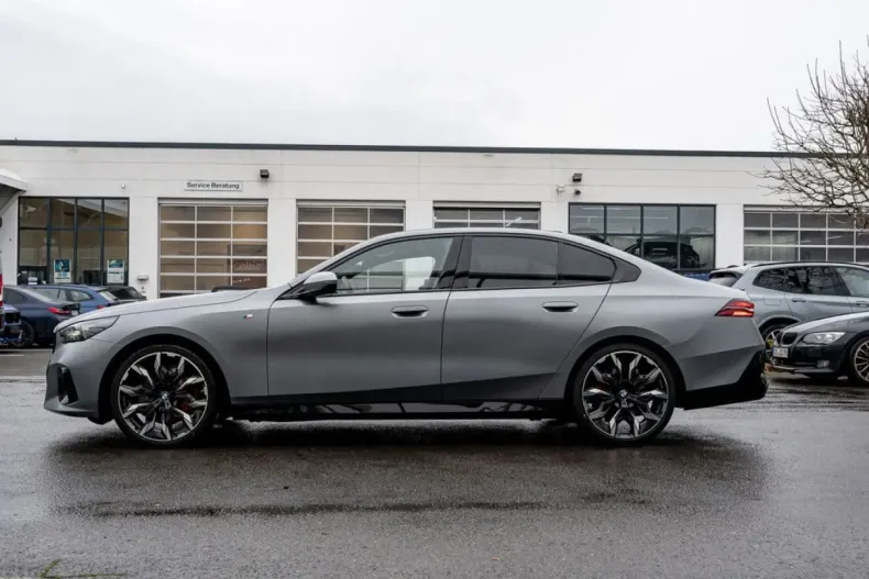 BMW 540 din 2025 cu 23.078 km - oferta BMW172607 - foto 5