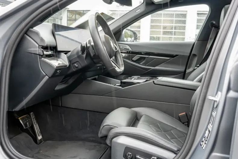 BMW 540 din 2025 cu 23.078 km - oferta BMW172607 - foto 19