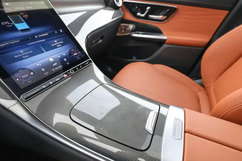 Mercedes-Benz GLC 400 din 2025 cu 12.357 km - oferta MER172610 - foto 14